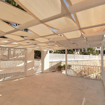Maris *