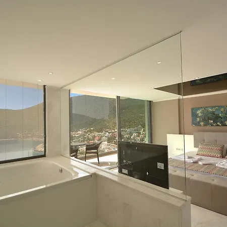 Maris Villa
