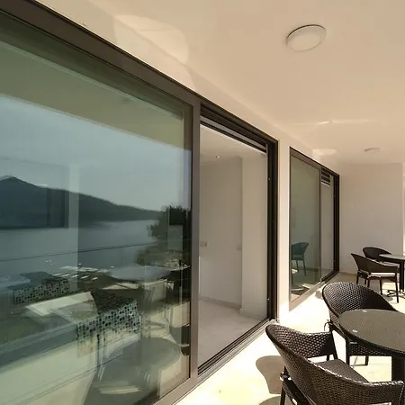 Maris Villa