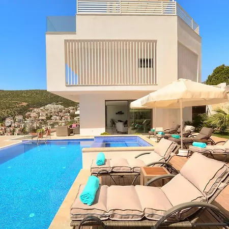Maris Villa